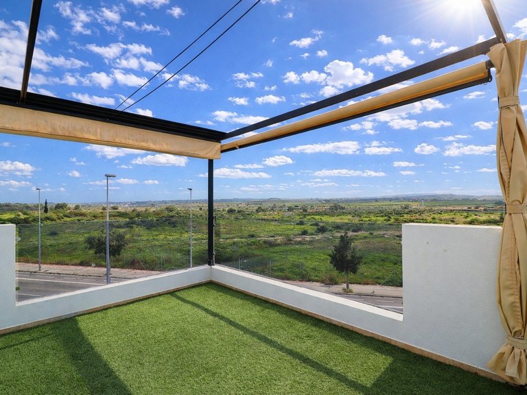Villa for Sale in Benijofar - Village, Benijófar, Alicante 4