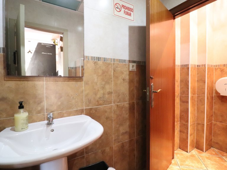 Commercial for Sale in Formentera - Village, Formentera Del Segura, Alicante 18