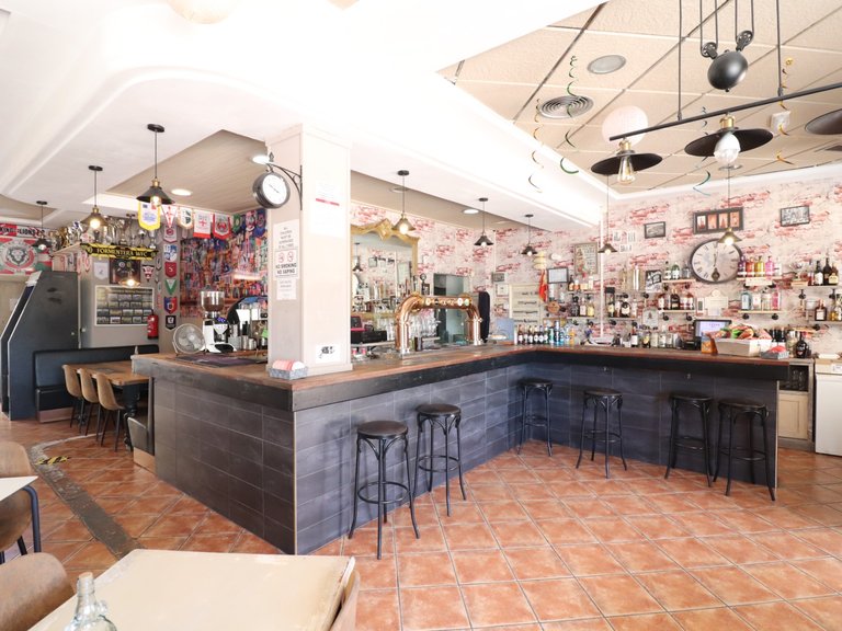 Commercial for Sale in Formentera - Village, Formentera Del Segura, Alicante 8