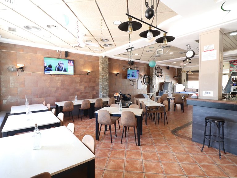 Commercial for Sale in Formentera - Village, Formentera Del Segura, Alicante 3
