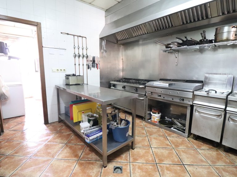 Commercial for Sale in Formentera - Village, Formentera Del Segura, Alicante 12