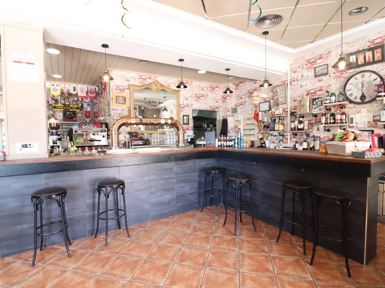 Commercial for Sale in Formentera - Village, Formentera Del Segura, Alicante 4