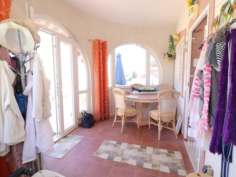 Villa for Sale in Benimar II, Benimar, Alicante 5