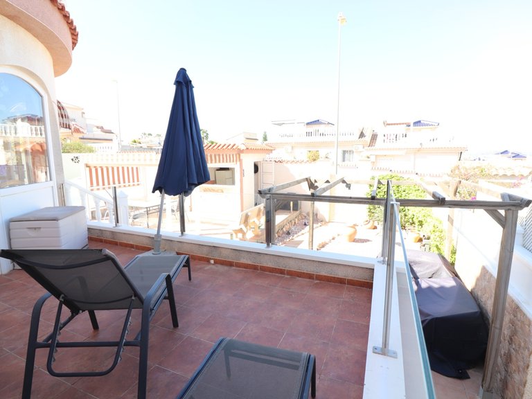 Villa for Sale in Benimar II, Benimar, Alicante 9