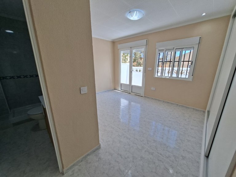 Town House for Sale in La Marina - Urbanization, La Marina, Alicante 9