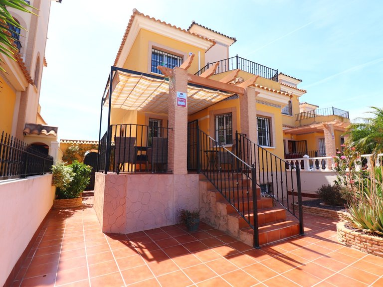 Villa for Sale in Inland Algorfa, Alicante 5