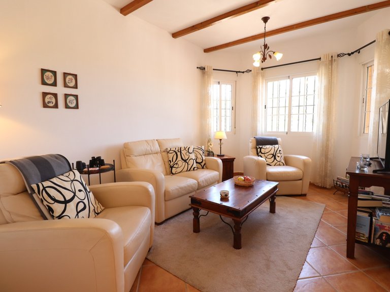 Villa for Sale in Inland Algorfa, Alicante 3