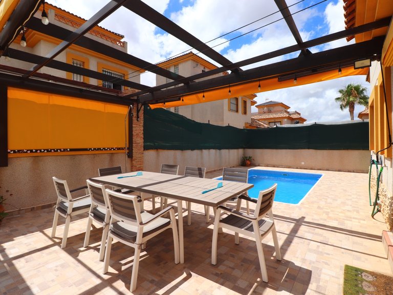 Villa for Sale in Costa Blanca Los Montesinos, Alicante 22