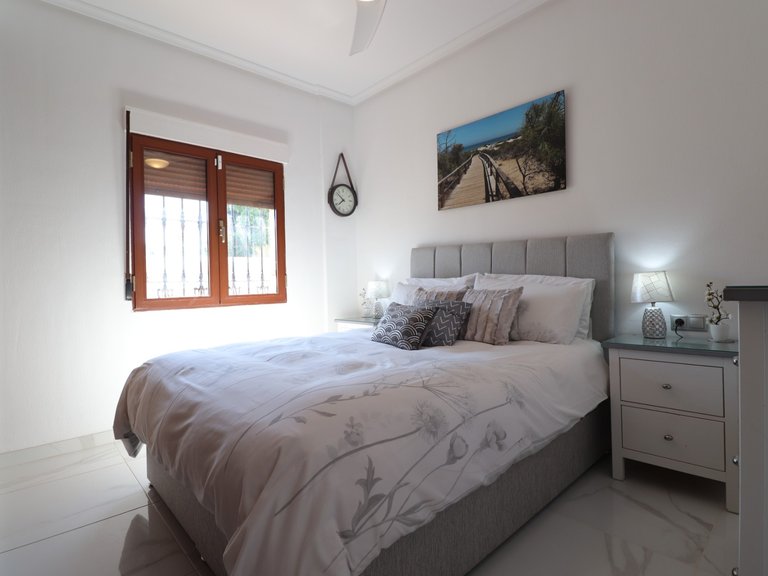 Villa for Sale in Costa Blanca Formentera Del Segura, Alicante 16