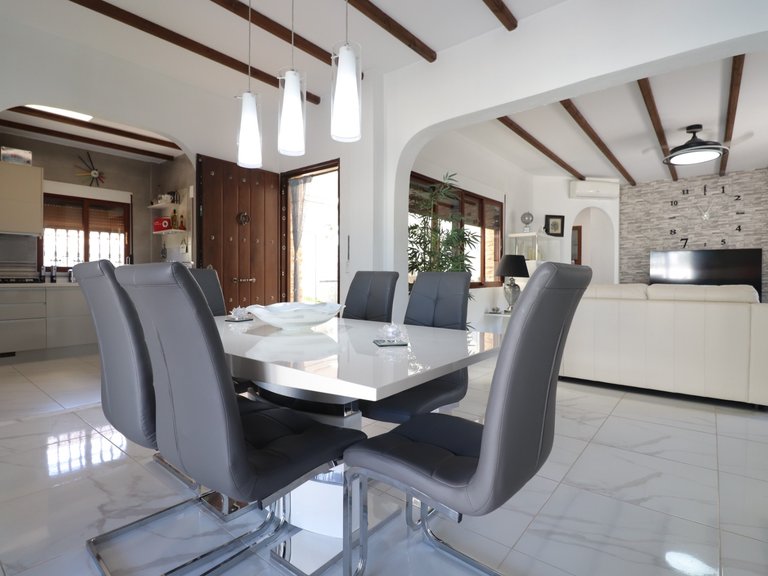Villa for Sale in Costa Blanca Formentera Del Segura, Alicante 9