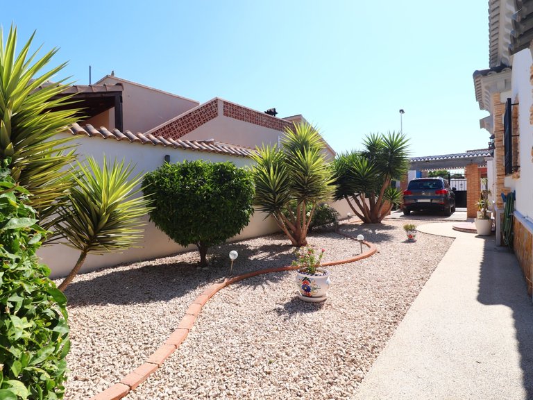 Villa for Sale in Costa Blanca Formentera Del Segura, Alicante 31