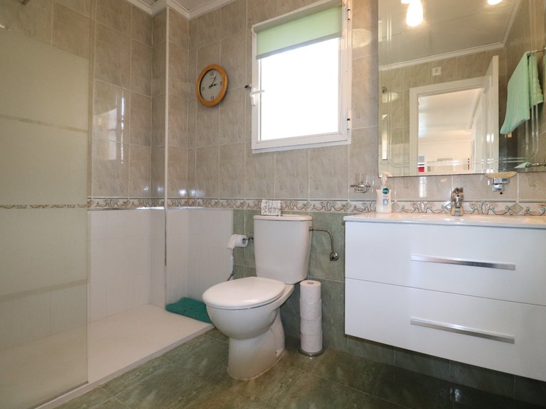 Villa for Sale in Inland Algorfa, Alicante 20