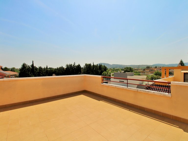 Town House for Sale in Los Desamparados, Alicante 3