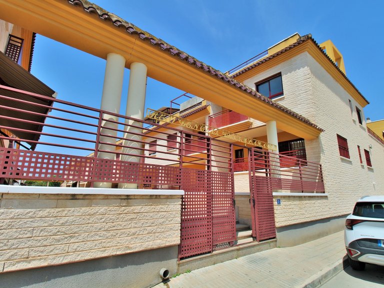 Town House for Sale in Los Desamparados, Alicante 37