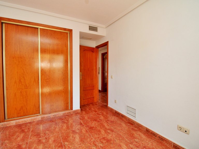 Town House for Sale in Los Desamparados, Alicante 25