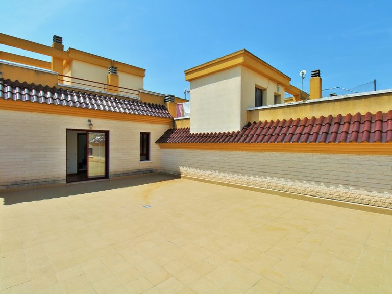 Town House for Sale in Los Desamparados, Alicante 20