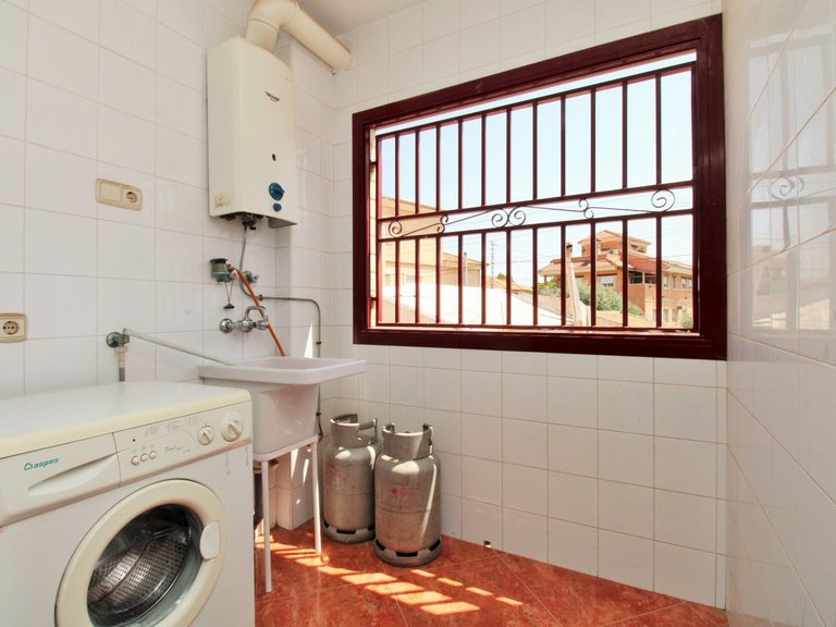 Town House for Sale in Los Desamparados, Alicante 14