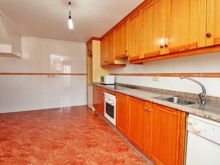 Town House for Sale in Los Desamparados, Alicante 11