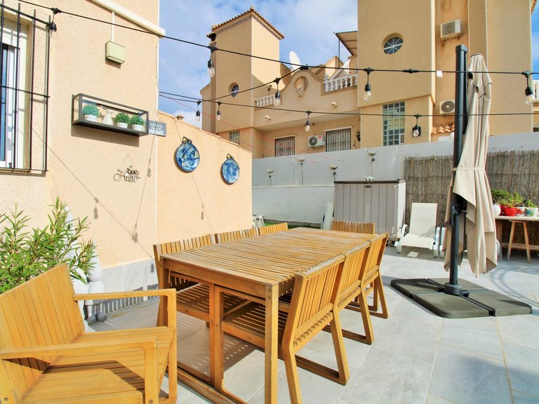 Town House for Sale in Villamartin, Alicante 27