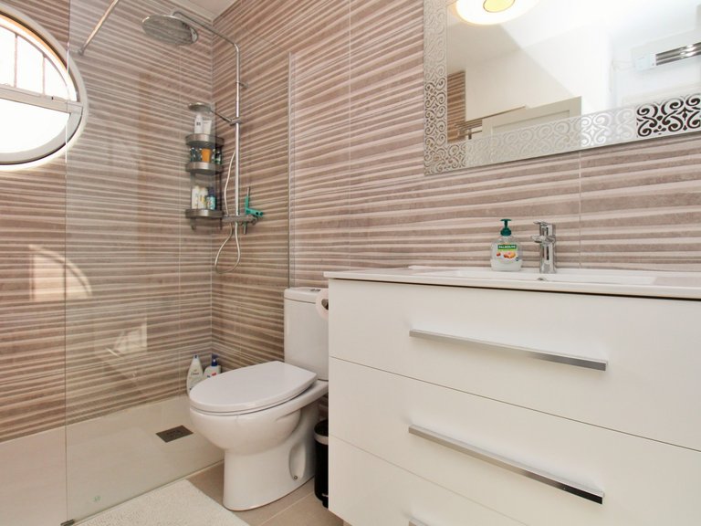 Town House for Sale in Villamartin, Alicante 19