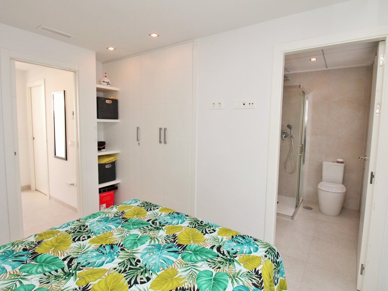 Town House for Sale in Villamartin, Alicante 12