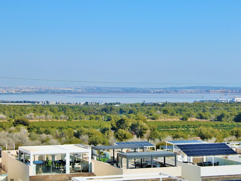 Villa for Sale in Villamartin, Alicante 22