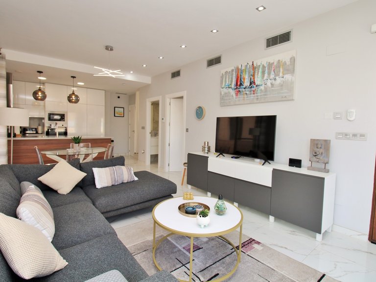 Villa for Sale in Villamartin, Alicante 5