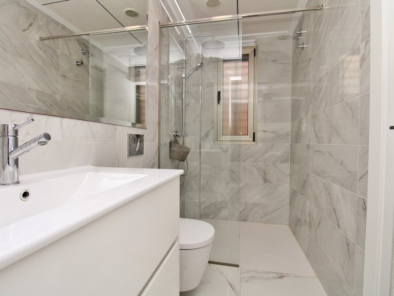 Villa for Sale in Villamartin, Alicante 13