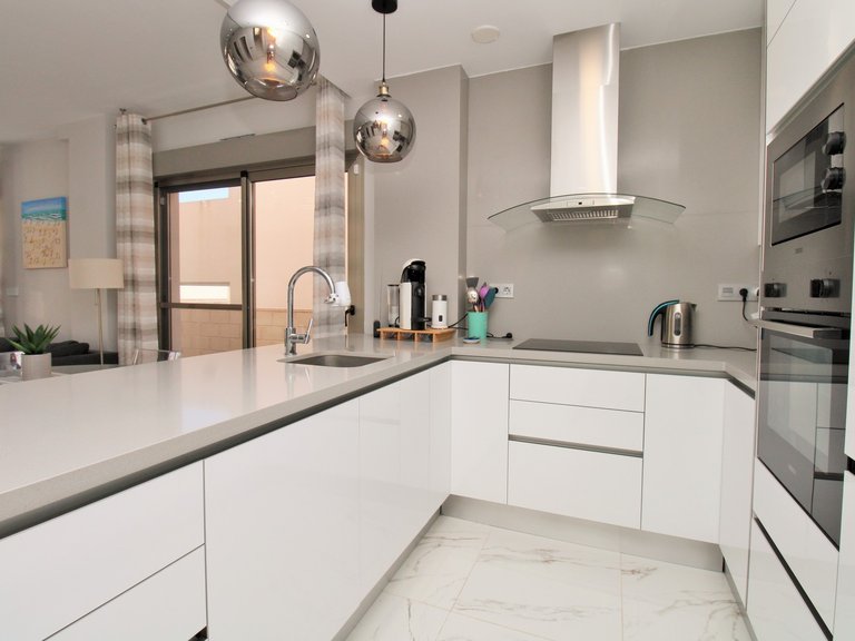 Villa for Sale in Villamartin, Alicante 10