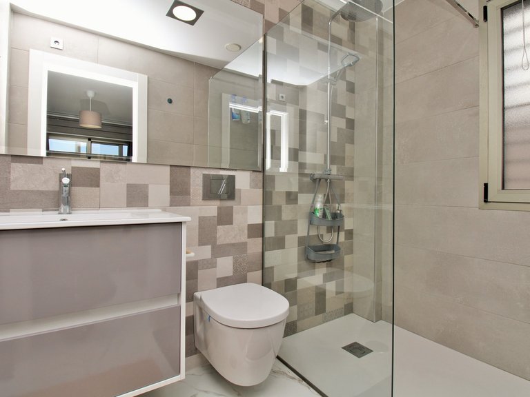 Villa for Sale in Villamartin, Alicante 16