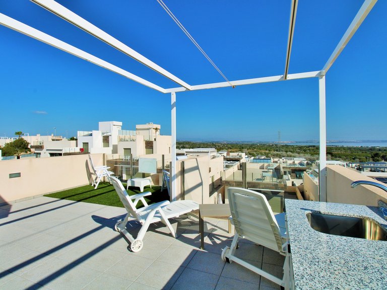 Villa for Sale in Villamartin, Alicante 25