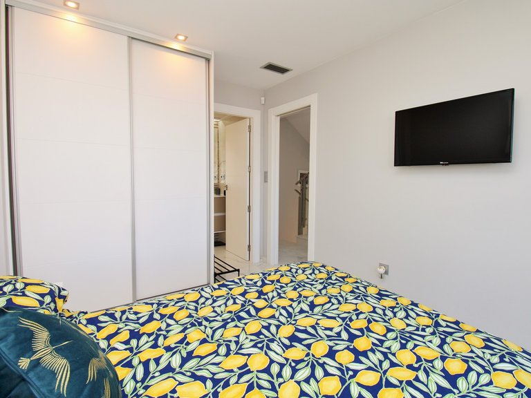 Villa for Sale in Villamartin, Alicante 18