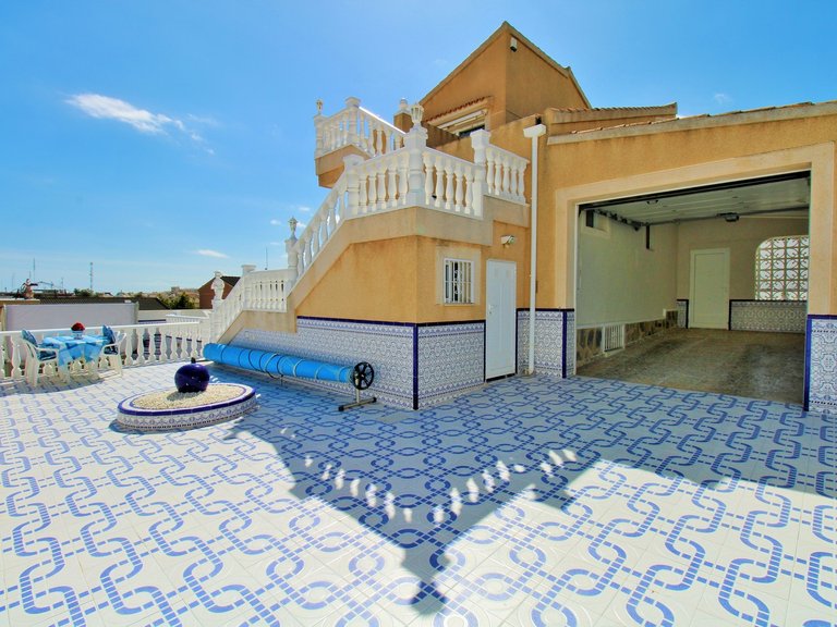 Villa for Sale in Villamartin, Alicante 7