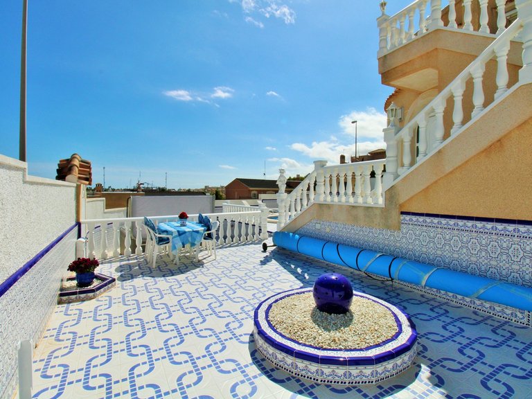 Villa for Sale in Villamartin, Alicante 46