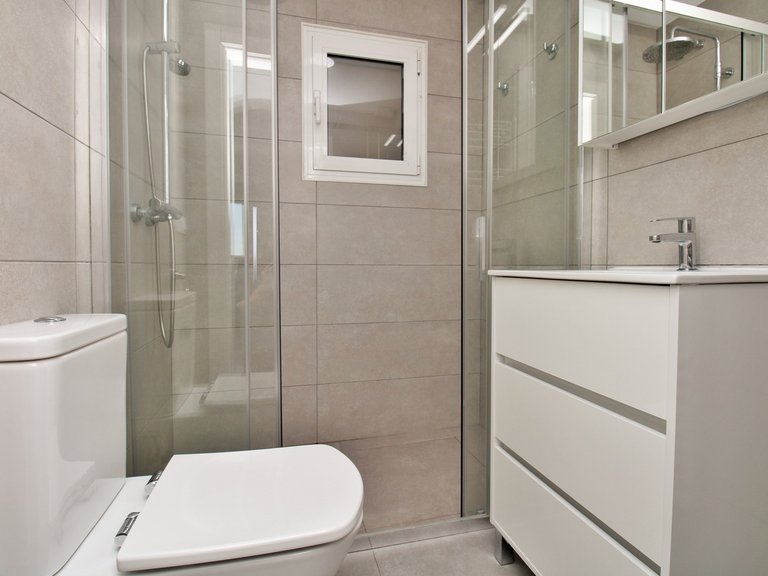 Villa for Sale in Villamartin, Alicante 25