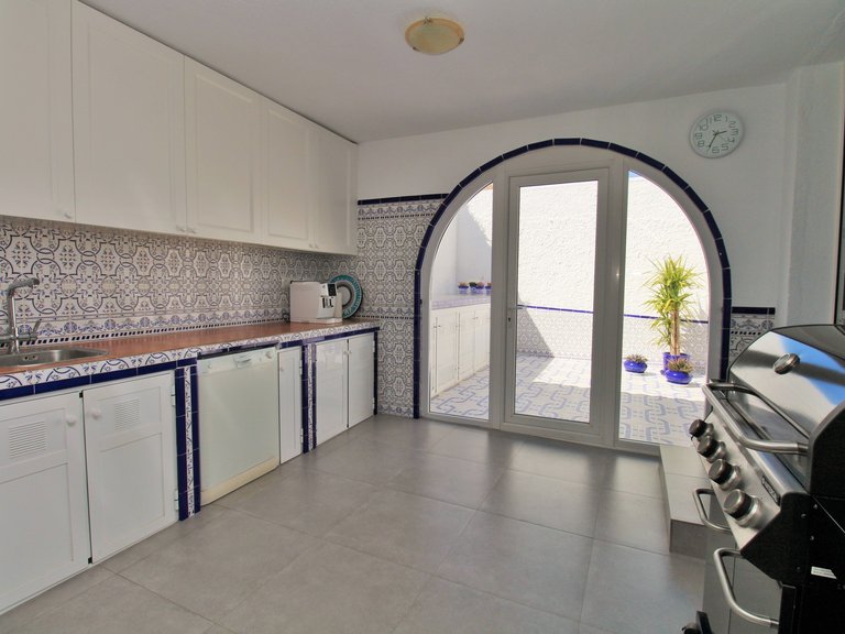 Villa for Sale in Villamartin, Alicante 13