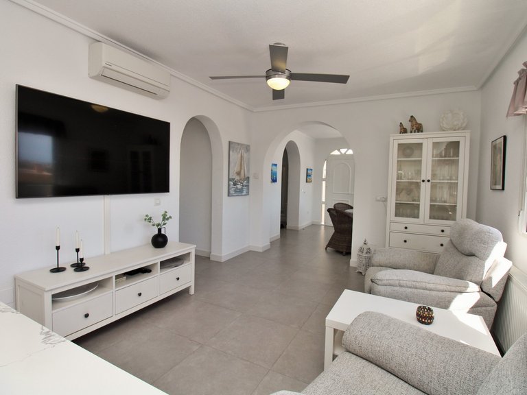 Villa for Sale in Villamartin, Alicante 21
