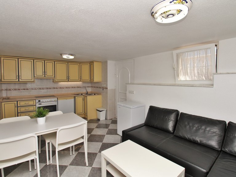 Villa for Sale in Villamartin, Alicante 41