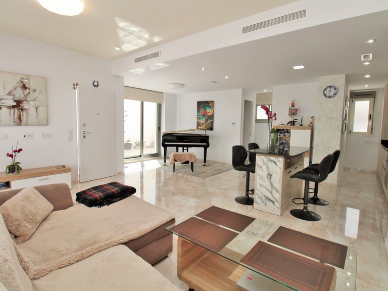 Villa for Sale in Villamartin, Alicante 5