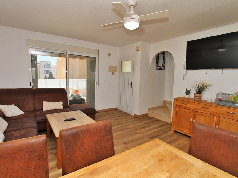 Town House for Sale in Villamartin, Alicante 7