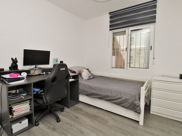 Town House for Sale in Villamartin, Alicante 13
