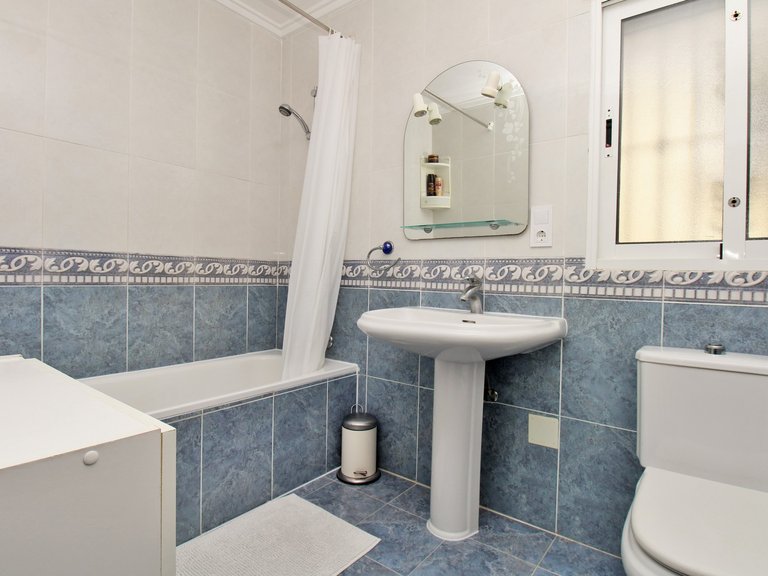 Town House for Sale in Villamartin, Alicante 20