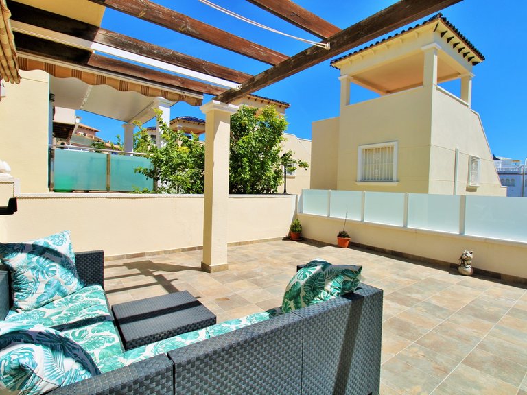 Town House for Sale in Villamartin, Alicante 3