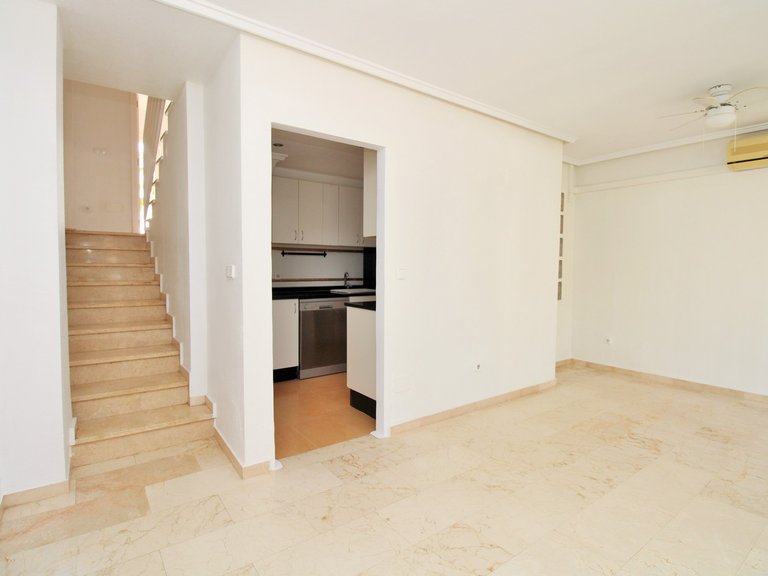 Town House for Sale in Villamartin, Alicante 12