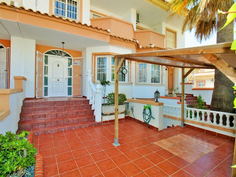 Town House for Sale in Villamartin, Alicante 3