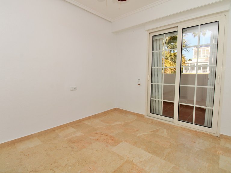 Town House for Sale in Villamartin, Alicante 20