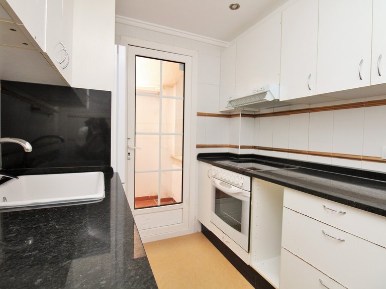 Town House for Sale in Villamartin, Alicante 9