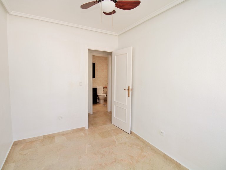 Town House for Sale in Villamartin, Alicante 24