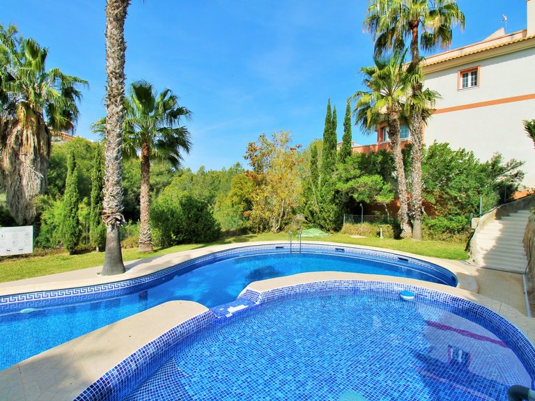Town House for Sale in Villamartin, Alicante 32