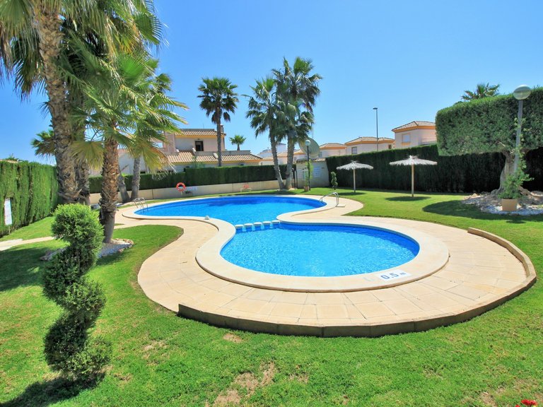 Town House for Sale in Villamartin, Alicante 27